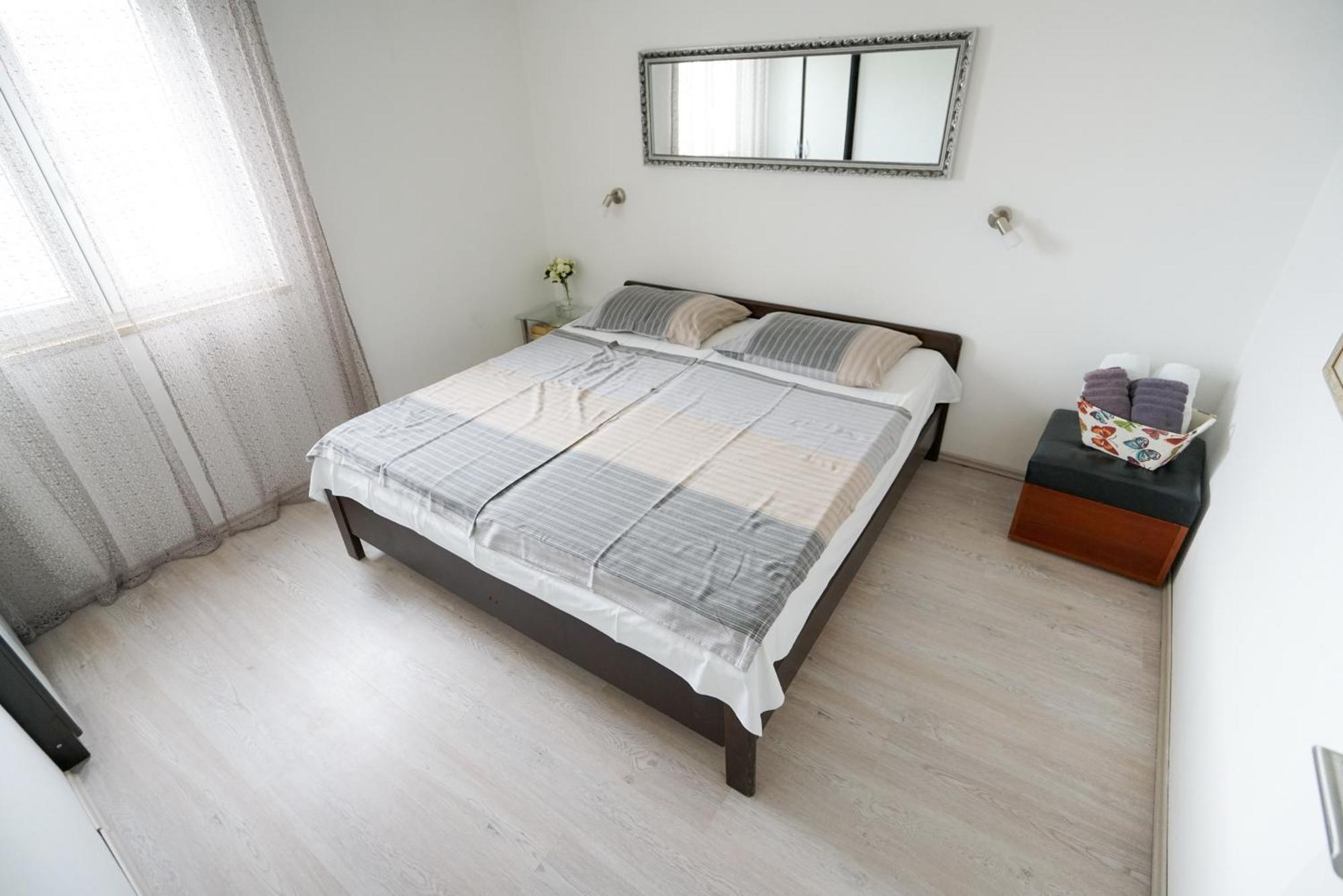 Apartments Osljak Preko Exteriör bild
