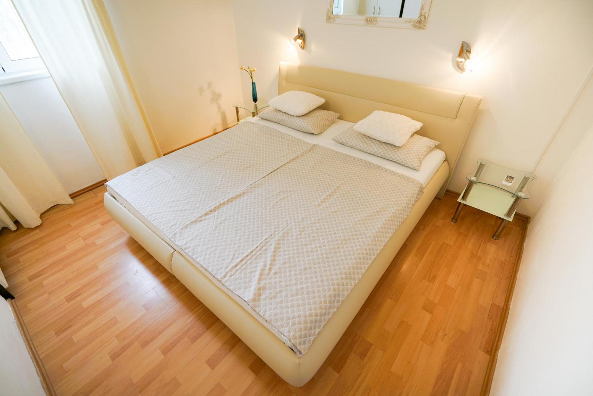 Apartments Osljak Preko Exteriör bild