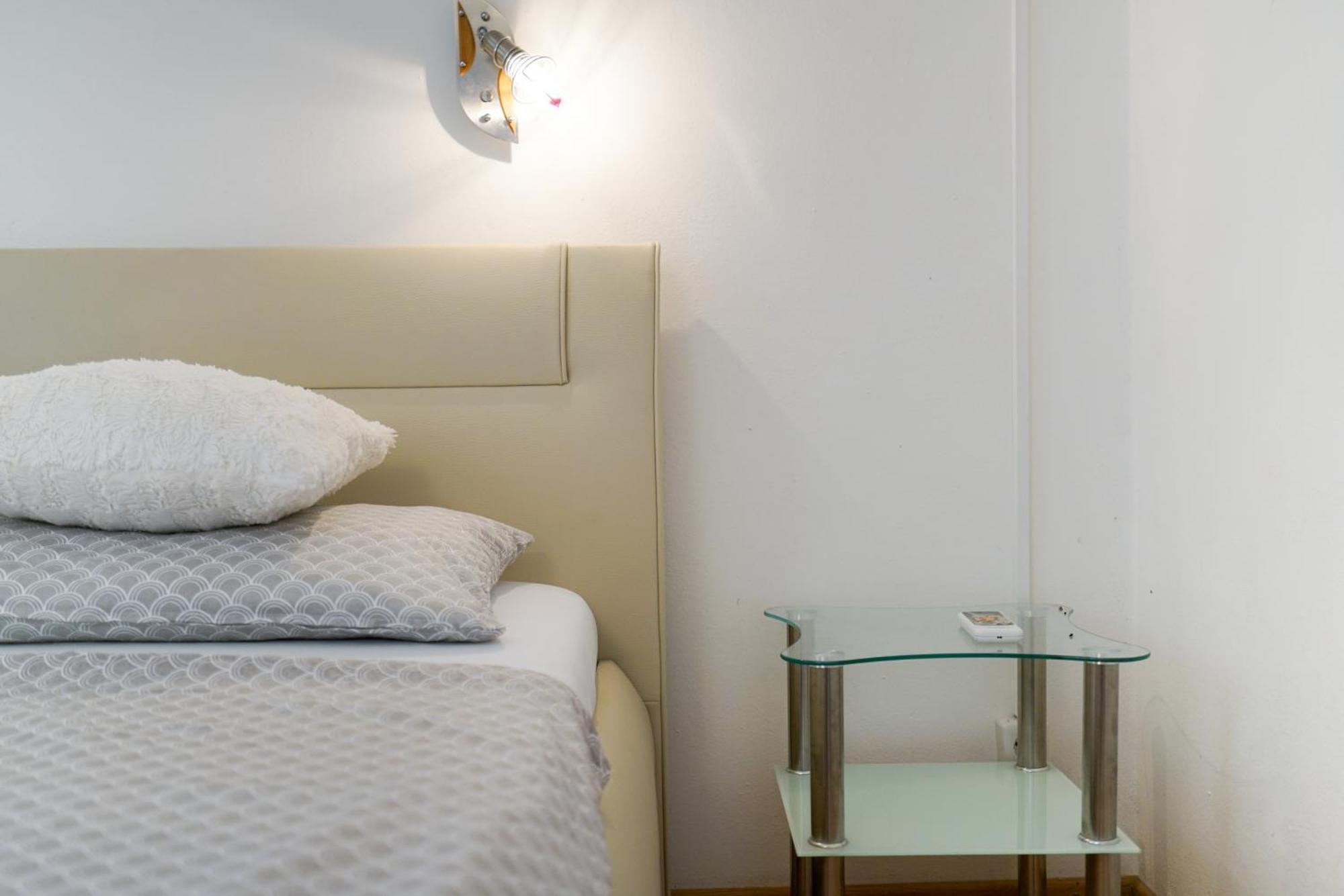 Apartments Osljak Preko Exteriör bild